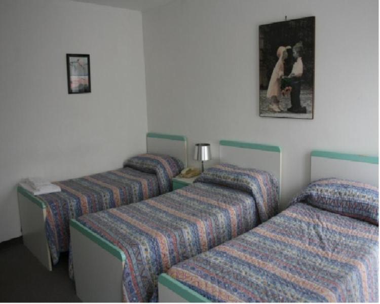 Hotel Il Giardino Dogliani Phòng bức ảnh